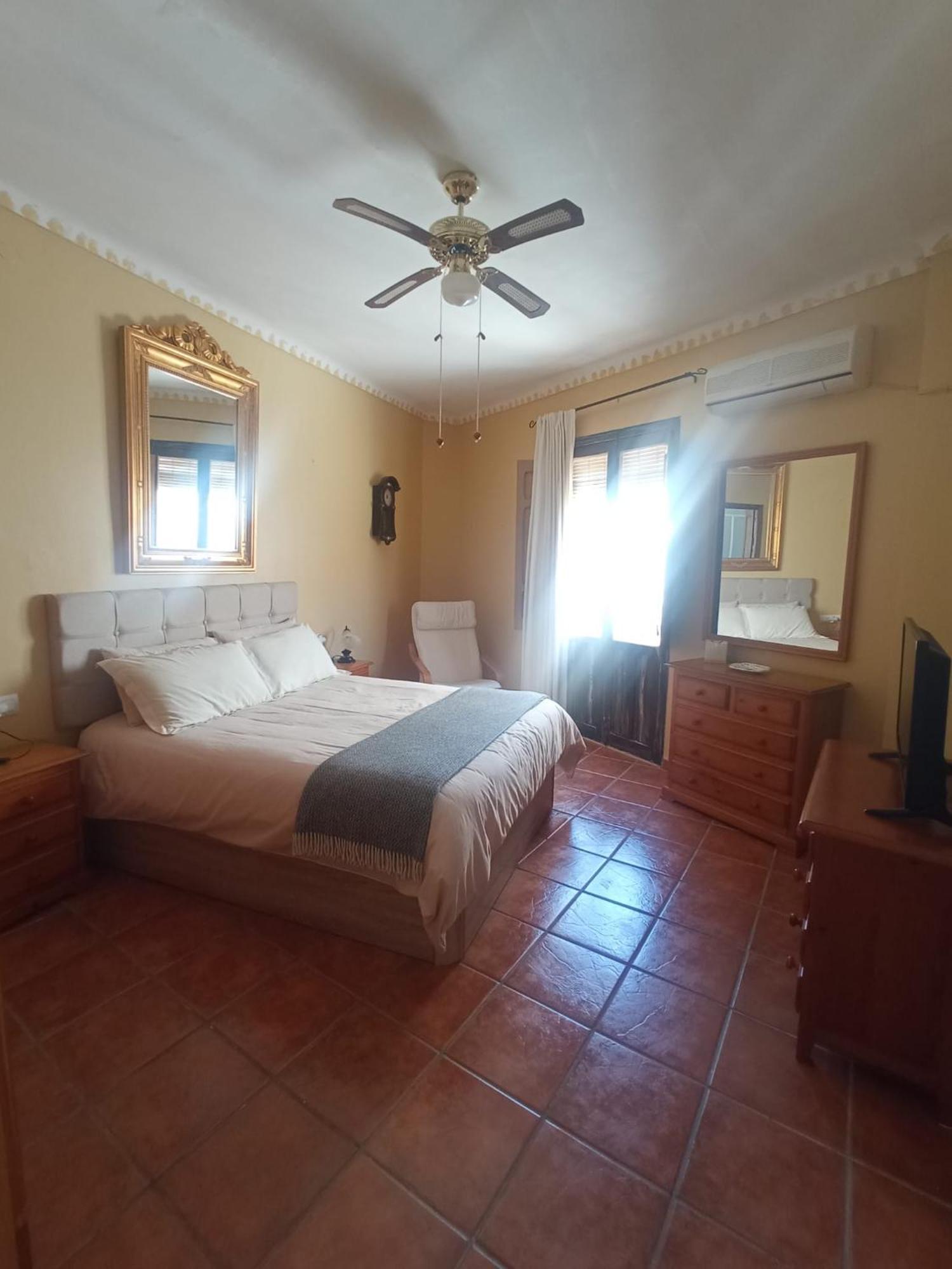 Hostal R-Conecta Cuevas De San Marcos Eksteriør bilde