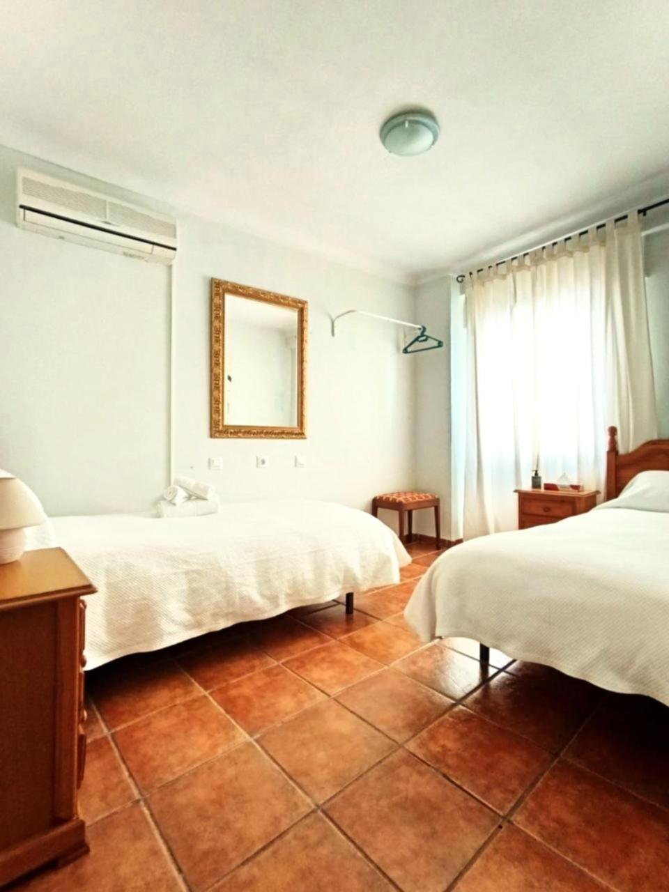 Hostal R-Conecta Cuevas De San Marcos Eksteriør bilde